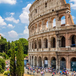 Tour guidato del Colosseo e del Foro Romano con accesso prioritario