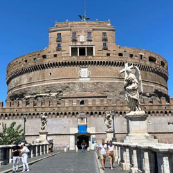 Roma: biglietto salta fila per Castel Sant'Angelo con host