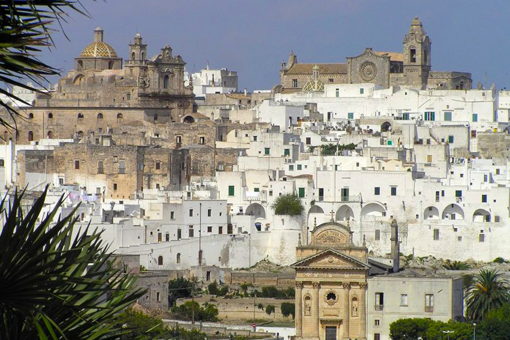 Ostuni: tour a piedi della Città Bianca