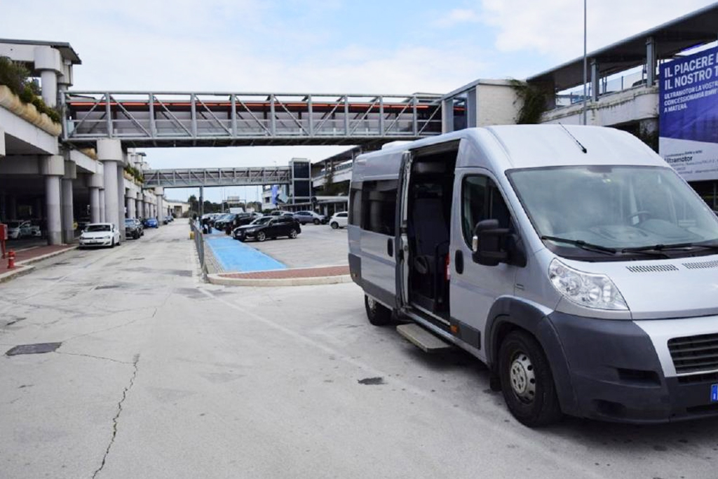 Bari: transfer privato dall'aeroporto a Matera