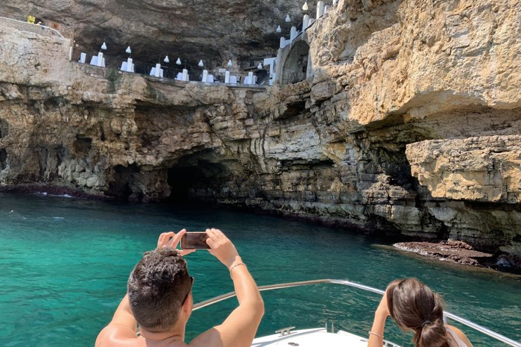 Polignano a Mare: Tour in barca con aperitivo