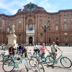 Torino: tour guidato in bici dei momenti salienti e delle gemme nascoste
